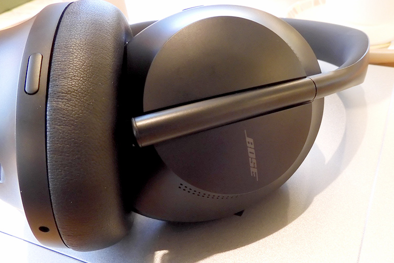 【BOSE】新品・未開封　ノイズキャンセルヘッドフォン Amazon.co.jp: Bose QuietComfort Headphones 完全 ワイヤレス
