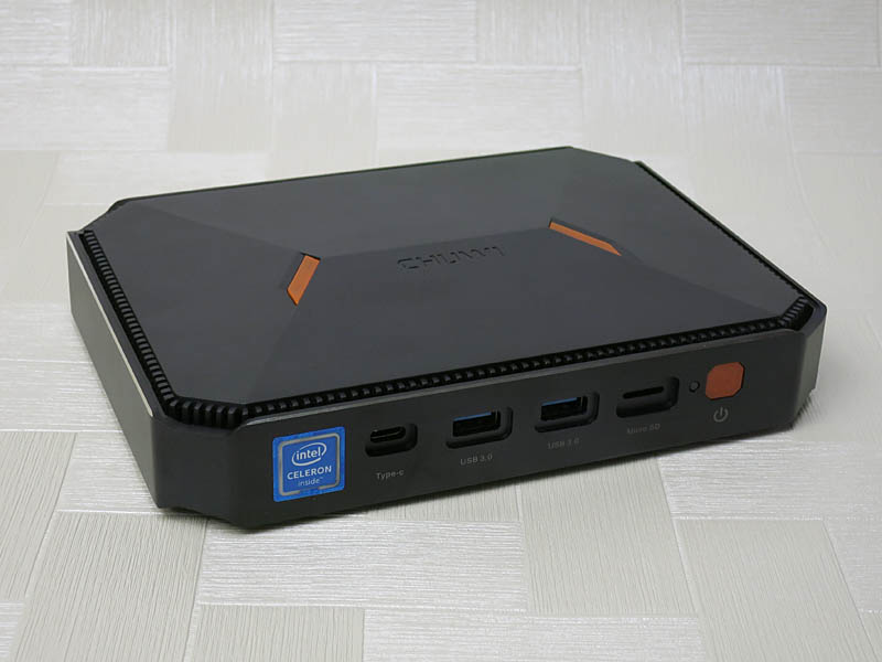 Hothotレビュー】ファンレスで無音の小型デスクトップ「CHUWI HeroBox