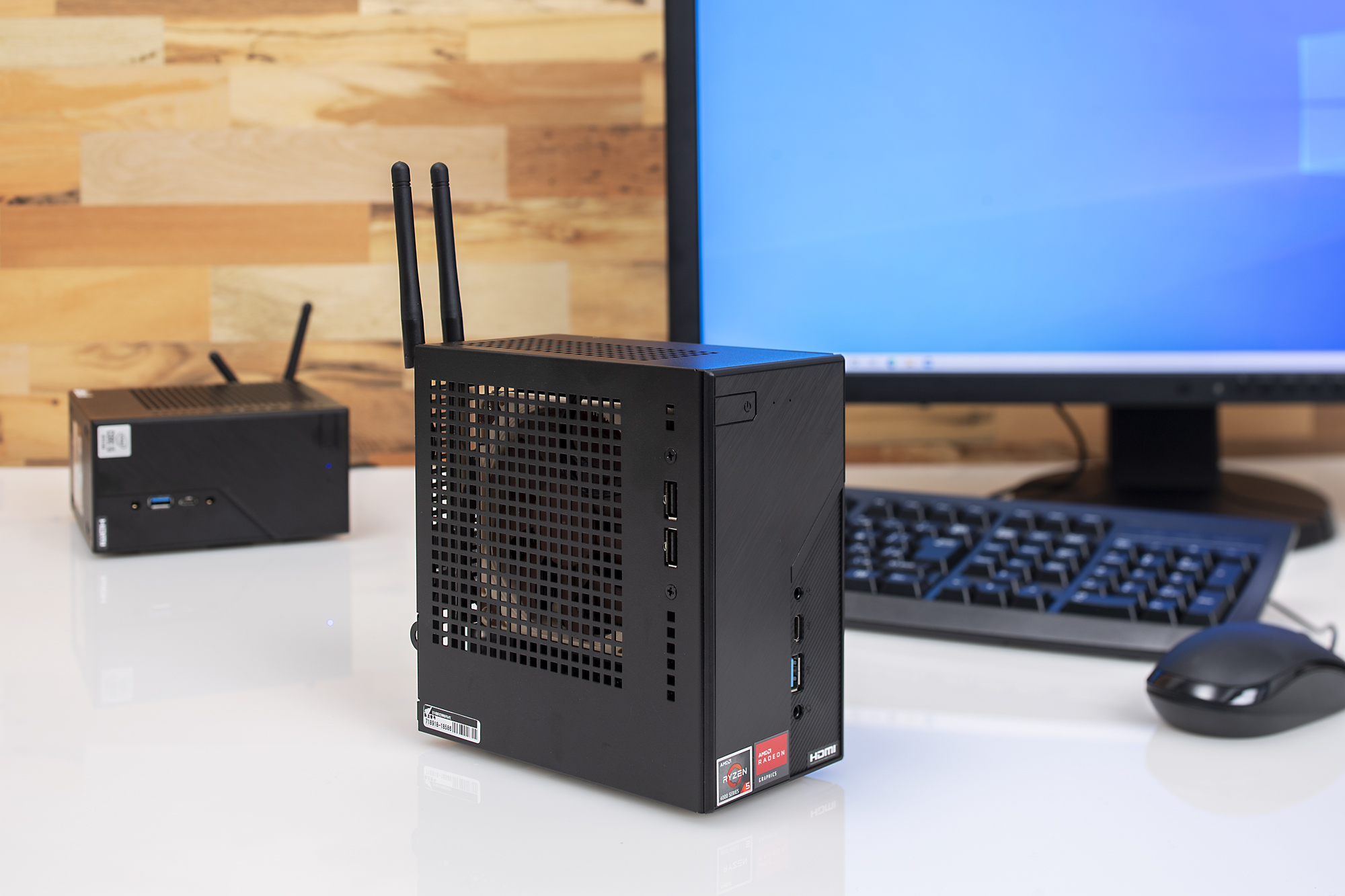 Deskmini 超コンパクトサイズ デスクトップPC - デスクトップ型PC