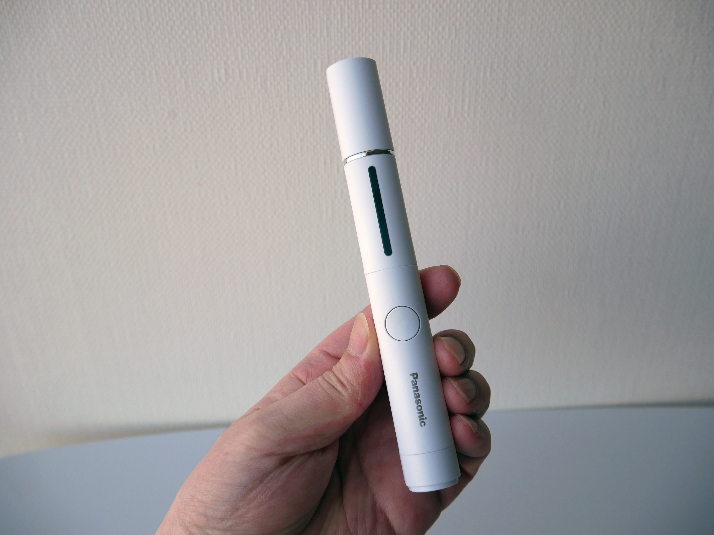 パナソニックの携帯除菌スプレーが本日発売。除菌率99%の次亜塩素酸噴霧 - PC Watch