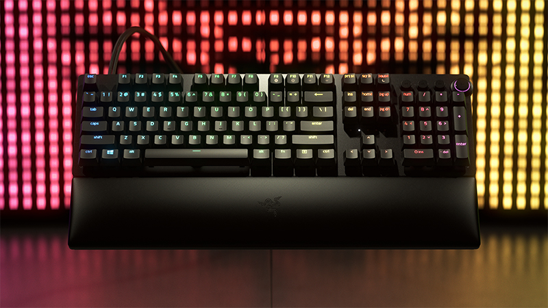 Razer Huntsman V2 Analog ゲーミングキーボード Razer、アナログ光学式スイッチ採用のゲーミングキーボード - PC Watch