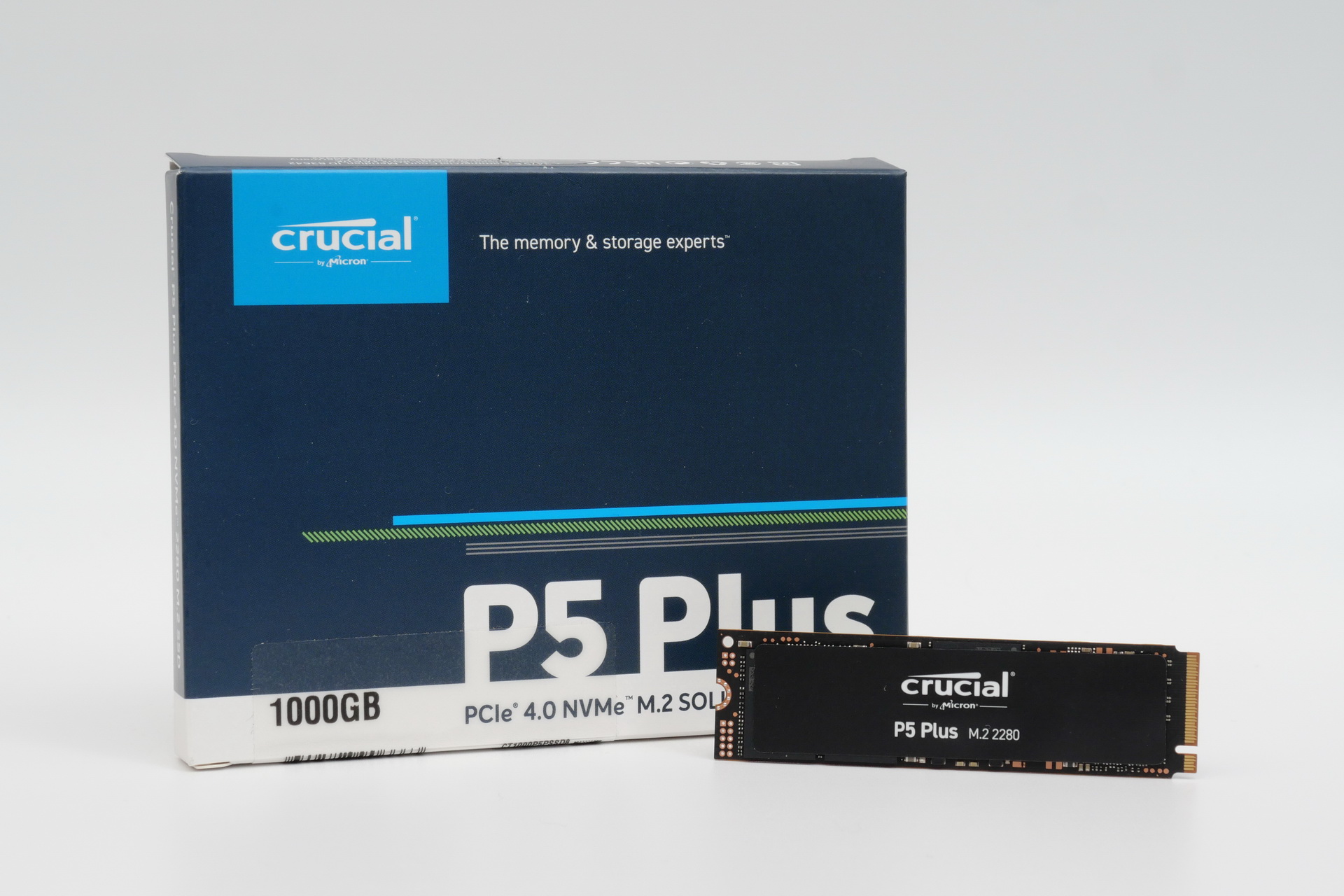 やじうまミニレビュー】定番なるか!? Crucial初のPCIe 4.0対応SSD「Crucial P5 Plus」を性能検証 - PC Watch