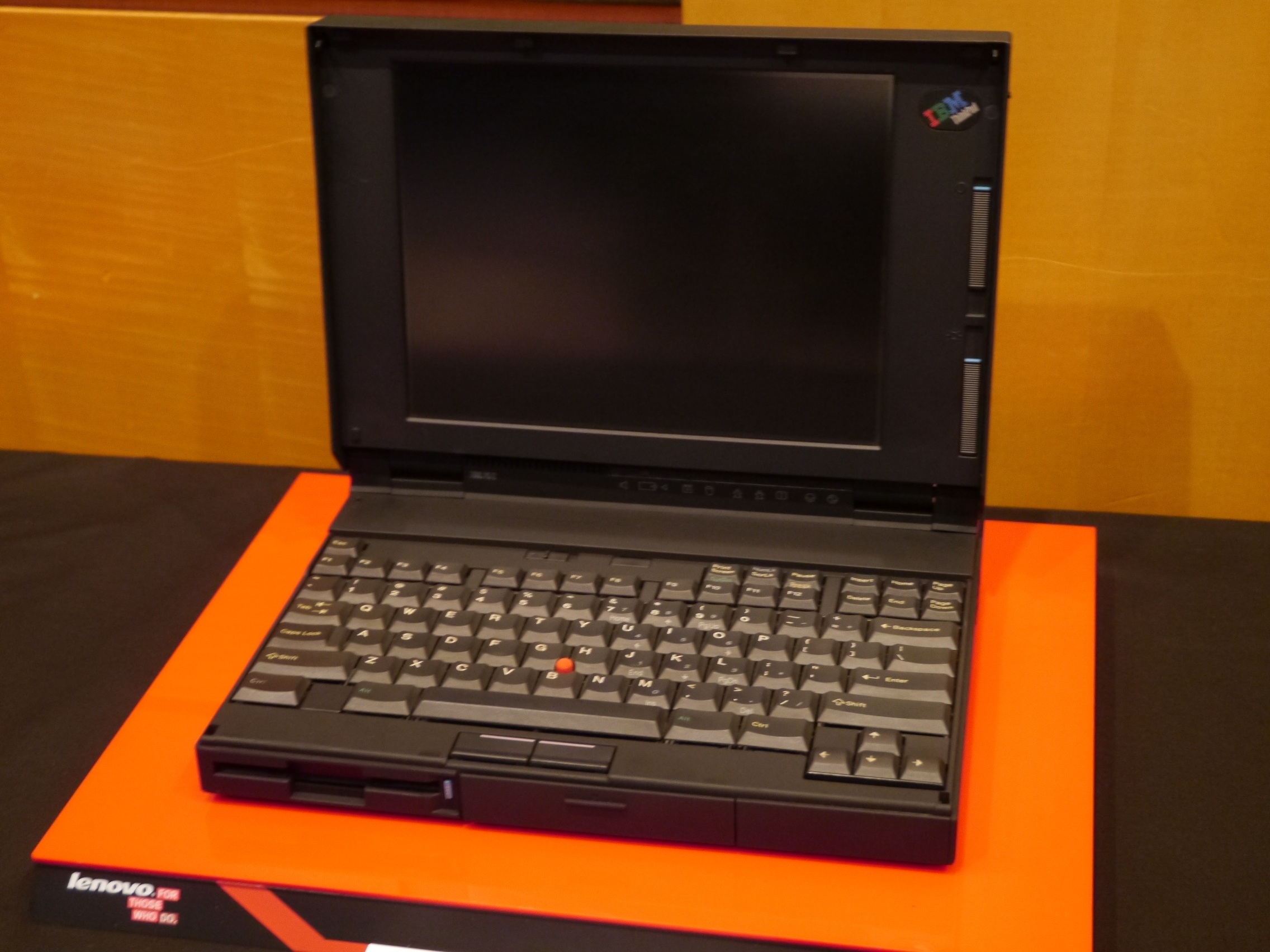 大河原克行の「パソコン業界、東奔西走」】ThinkPad 30周年/PC-9800 40