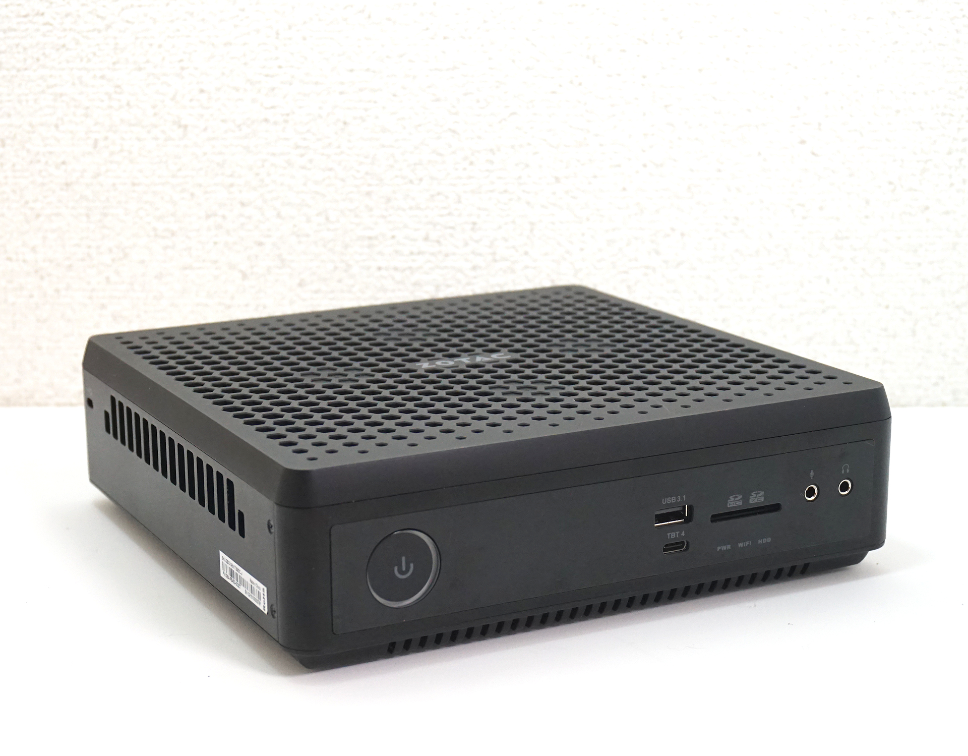 ZOTAC ZBOX E series MAGNUS Mini PC: up to GeForce RTX 3080 GPU