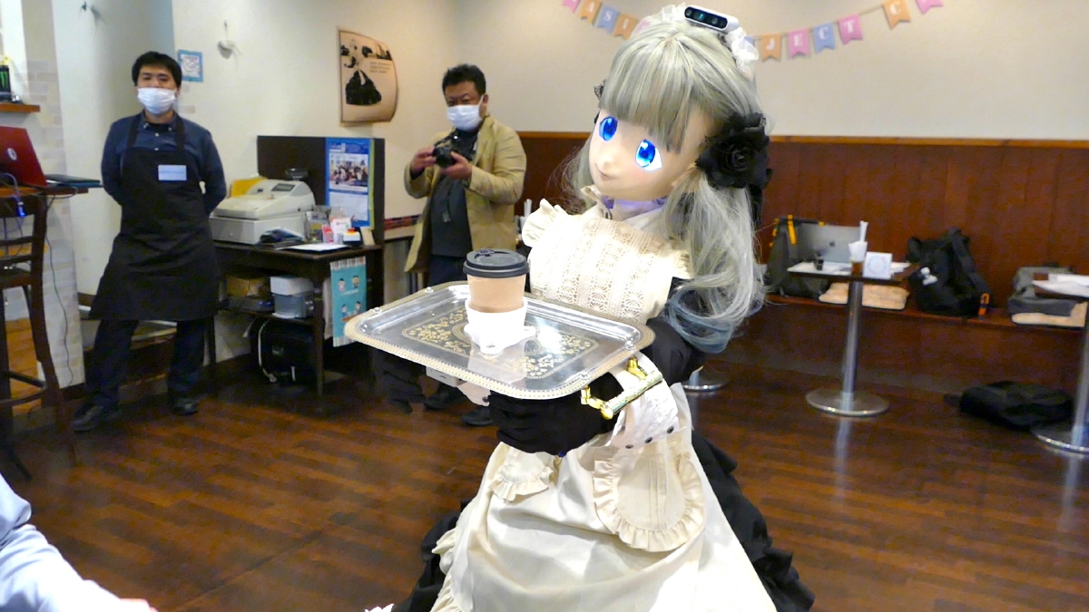 やじうまPC Watch】「美少女型ロボット」がお茶運び。MaSiRo