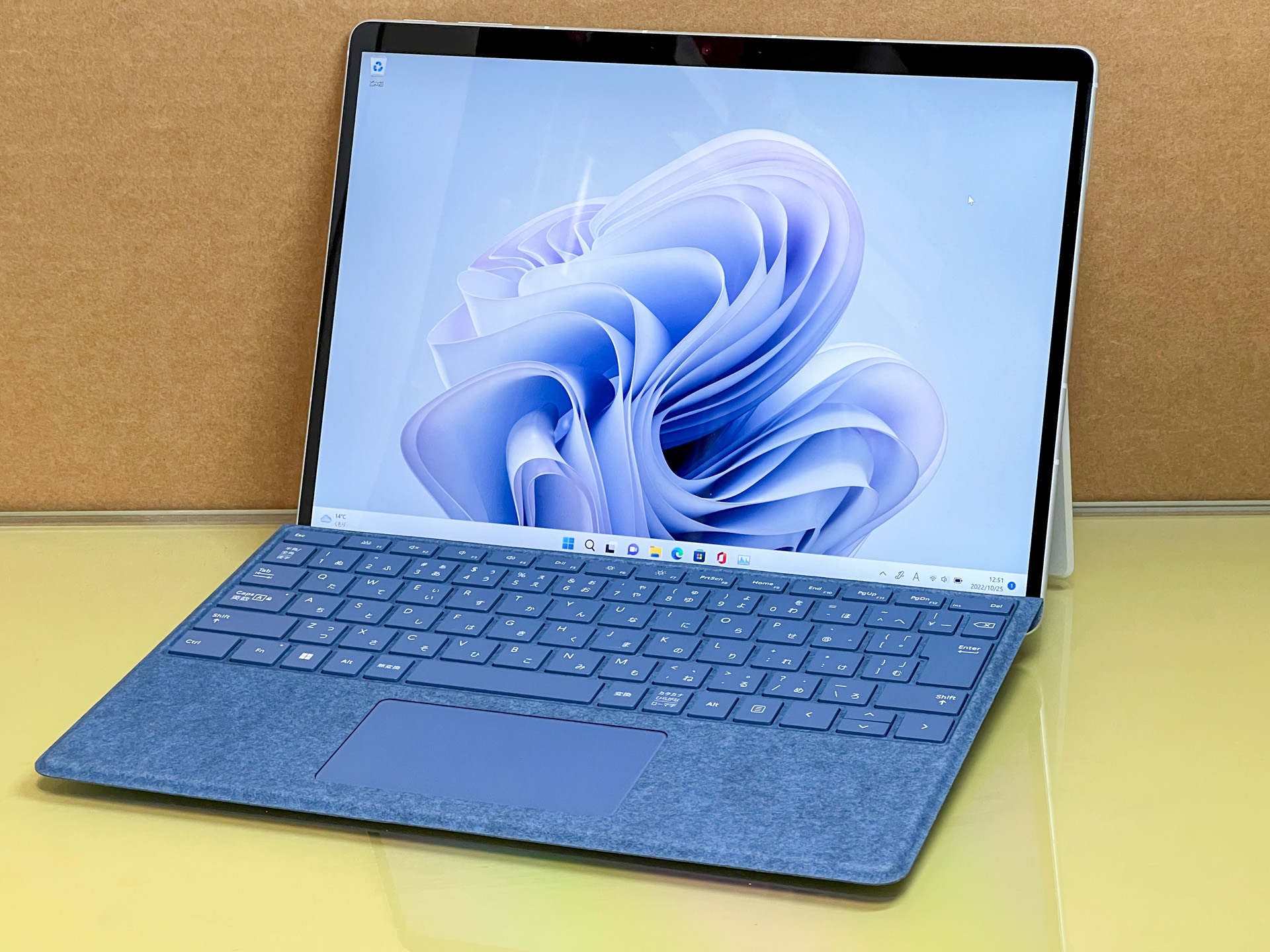 期間限定お試し価格 Microsoft マイクロソフト Surface Pro 9 i5 8 256