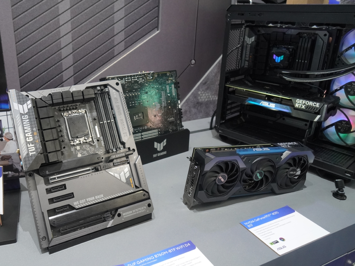 ASUS shows a mother + video card whose wires are not visible from the table – PC Watch