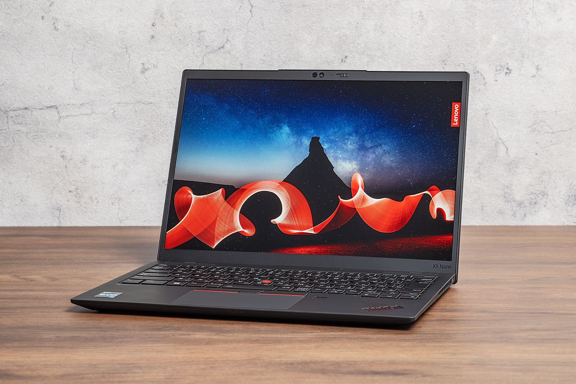 ビジネスパーソンに人気のモバイルノート、レノボ「ThinkPad X1 Nano