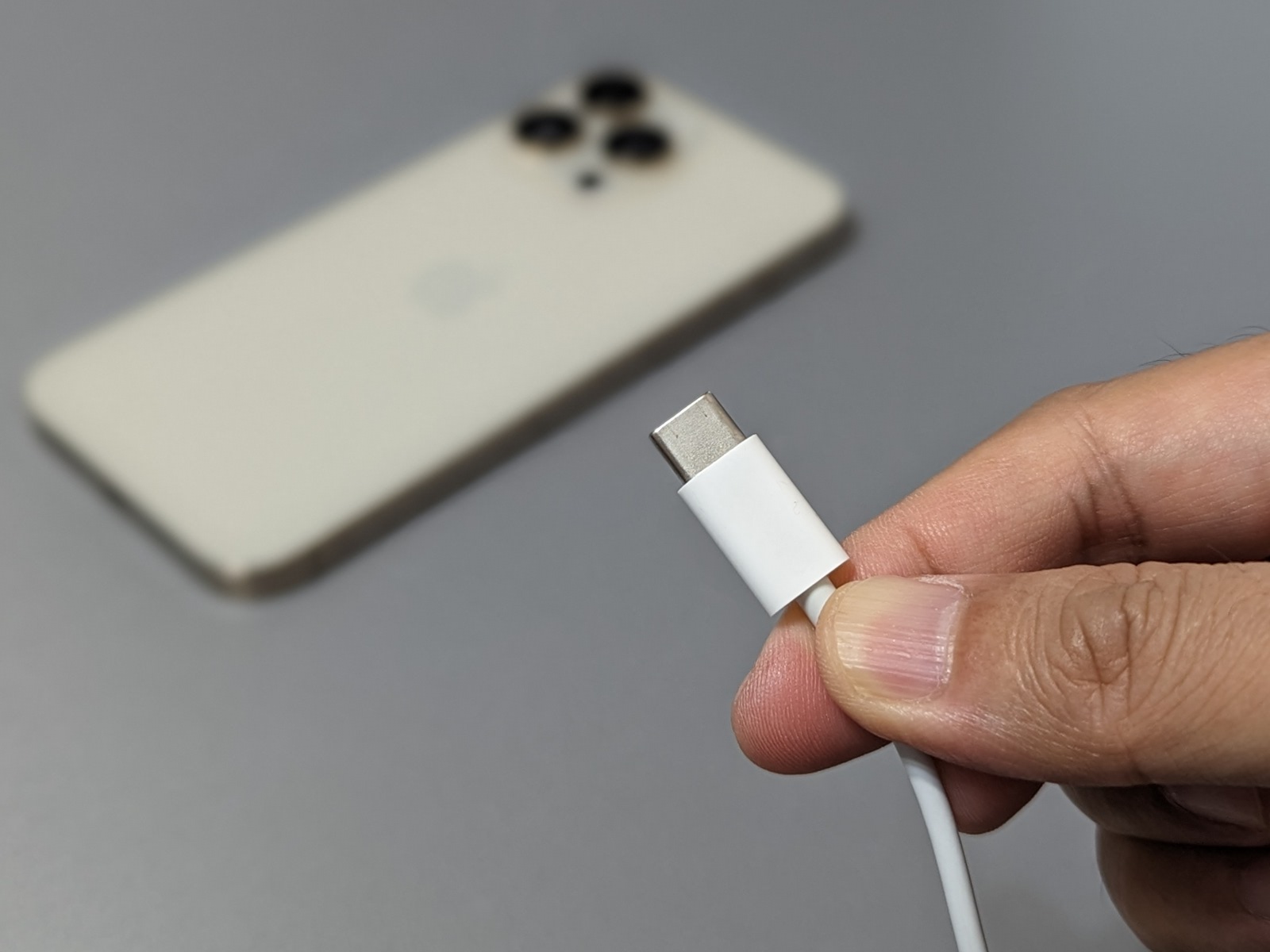 iPhone iPad USB3.0 変換アダプター 変換コネクター OTG対応 iOS13以降に対応 Lightning to USB3.0  アイフォン から 写真 画像 動画 映画 音楽 |L 登場! - PCケーブル、コネクタ