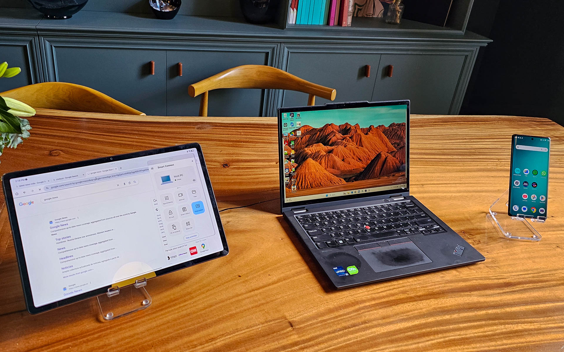 Lenovo、PCからスマホ操作する「Smart Connect」や第2世代モバイル