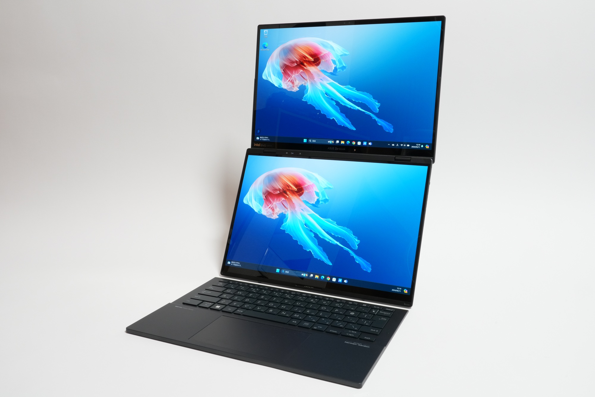 買い物山脈】俺は35万円で2画面ノート「Zenbook DUO」を買ったぞー！携帯&設置がラクなマルチ画面PCの理想型はここにあった - PC  Watch