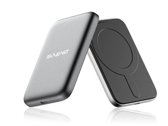 SUNEAST、iPhoneの背面に装着できるMagSafe対応ポータブルSSD - PC Watch