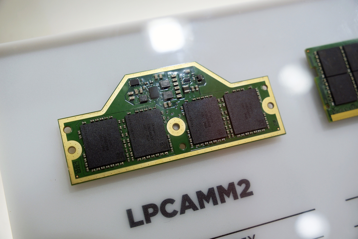 SK hynix、新規格LPCAMM2のメモリモジュールや次世代GDDR7を展示 - PC Watch