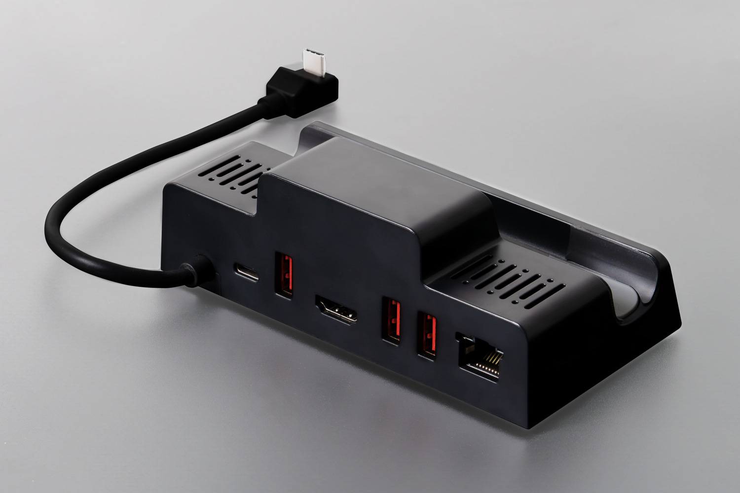 ポータブルゲーミングPC向けスタンド付き6in1 Type-Cドック - PC Watch