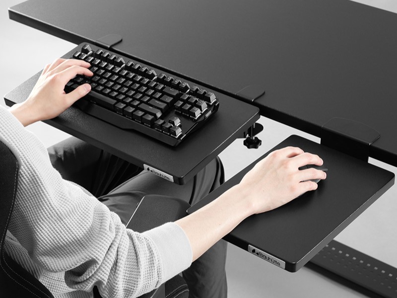 [値下げ可]I５Core搭載のデスクトップPC（光るマウス、キーボード付き） ゲーミングキーボード＆マウス セット PASOUL テンキー付き ブラック