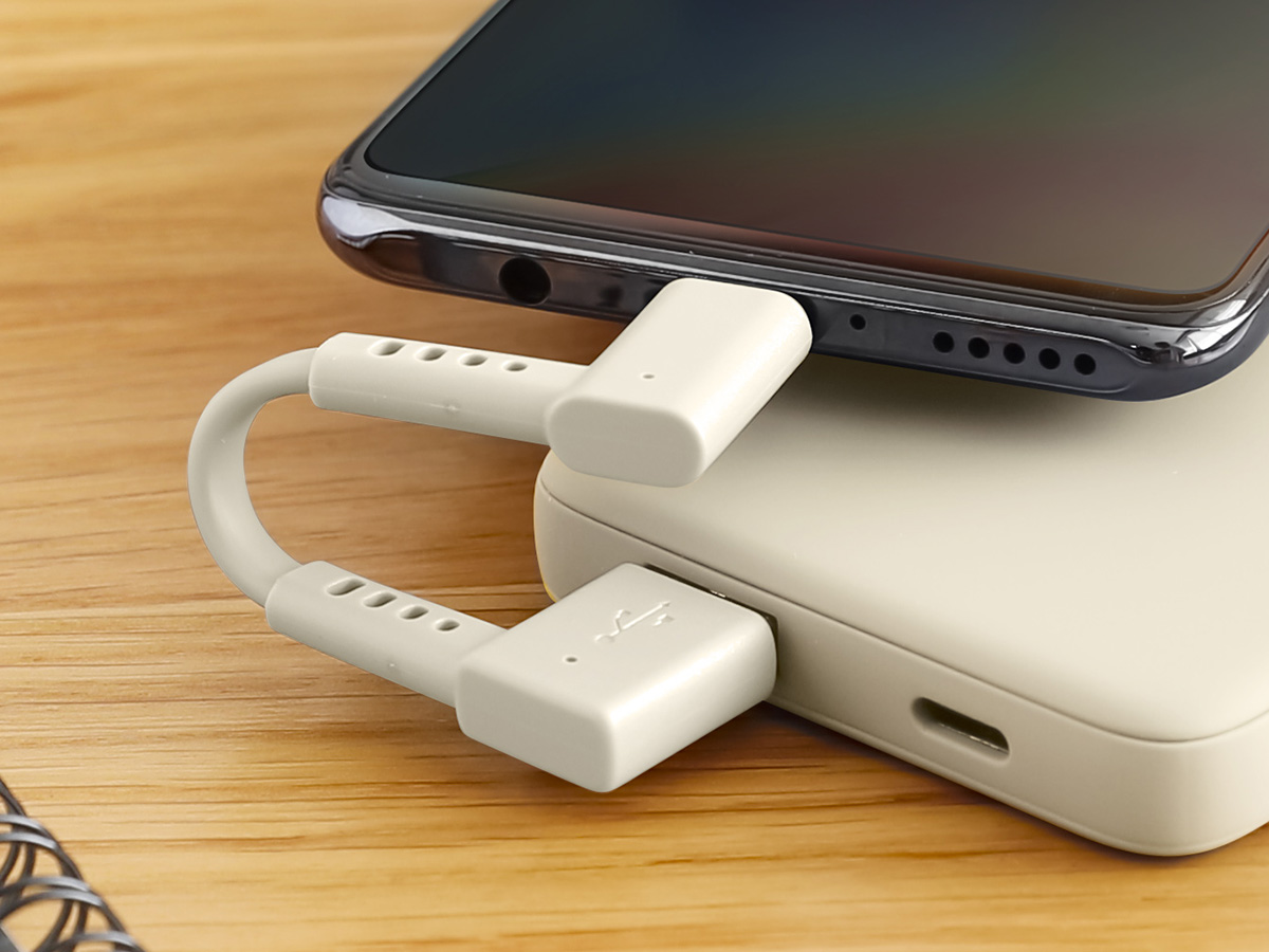 オウルテック、L字型コネクタで超短いUSB Type-A to Cケーブル - PC Watch