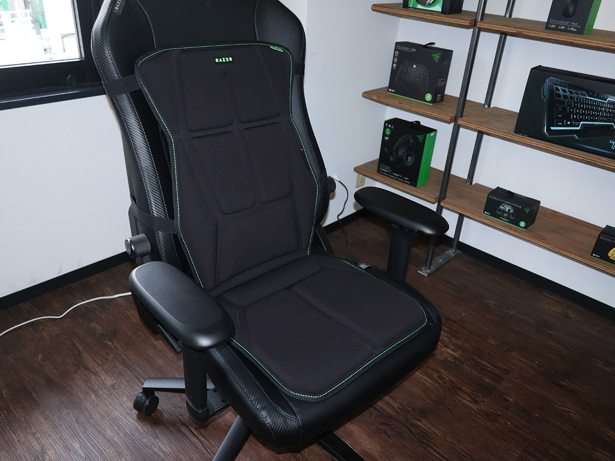 【新品・非売品】 RAZER クッション Amazon.co.jp: Razer ヘッドクッション クロマネック&ヘッドサポート