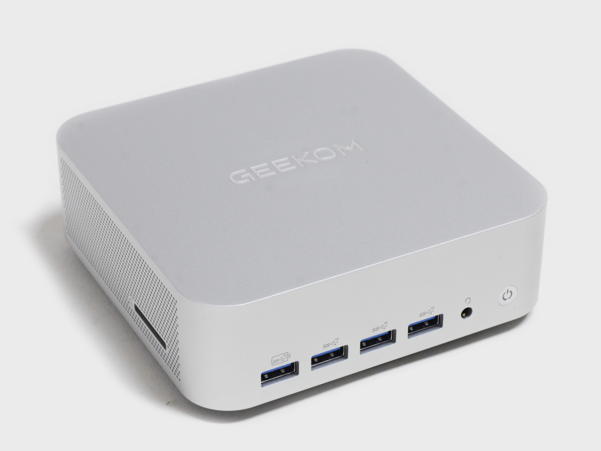 西川和久の不定期コラム】この質感に定番のRyzen AI 9 HX 370ときたら