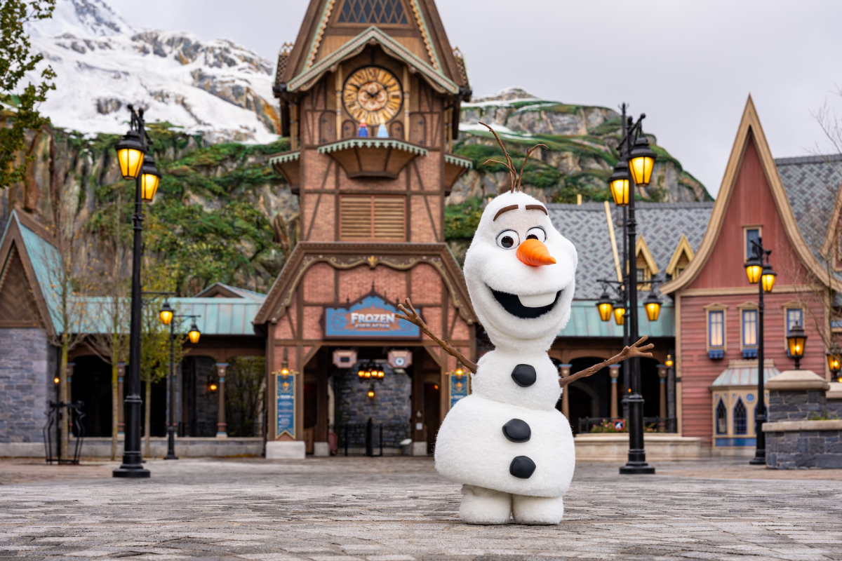 アナ雪の雪だるま「オラフ」が現実に。見た目や動きを再現し、対話も 