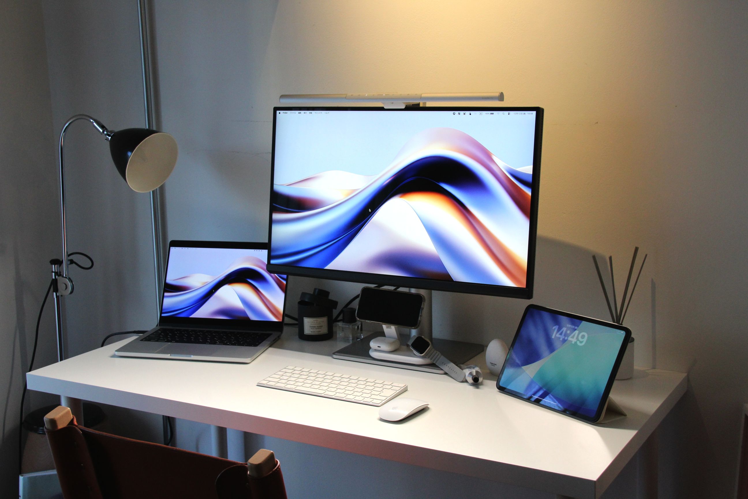 ベンキュー、MacBookに接続するだけで同等の色味を再現できる5Kモニター