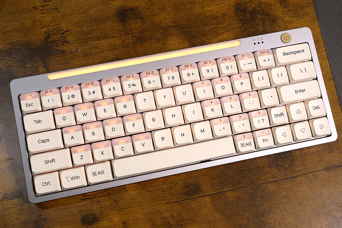 Nics Hesper64(100)｜世界初デュアルアクションキー搭載キーボード レビュー】“物理”デュアルアクションキーボード「Hesper64(100)」を約3