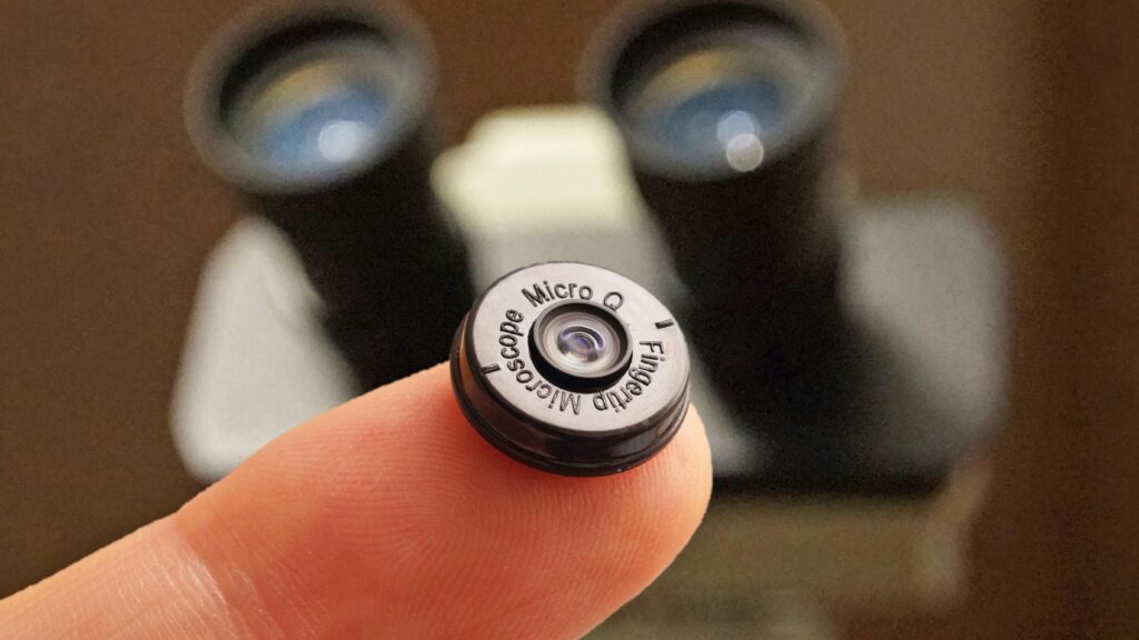 1時間でクラファン達成、スマホで250倍拡大できる顕微鏡レンズ