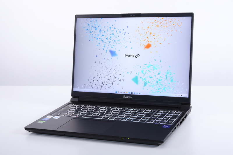 これはもはやデスクトップ。Core Ultra 7 255HX搭載ノートが叩き出した驚異のベンチマーク結果 [Sponsored]