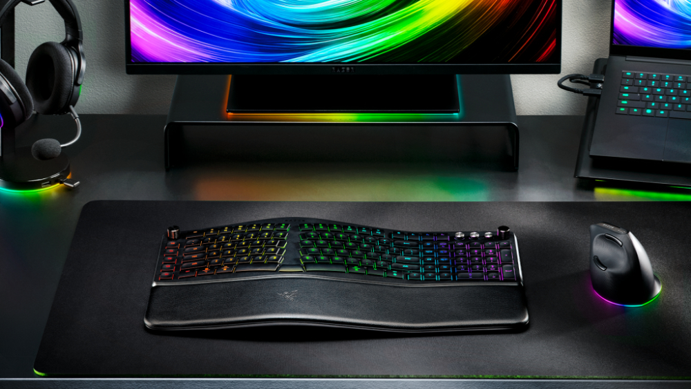 Razer、キーを左右分割配置したエルゴノミクスキーボード