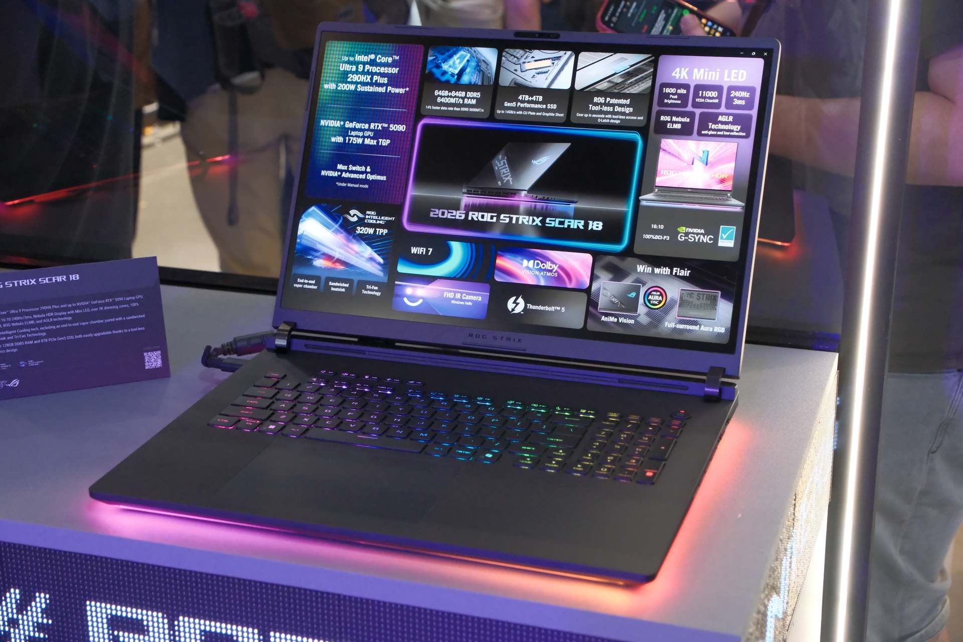 ASUS、消費電力320Wの18型フラグシップゲーミングノート「ROG Strix