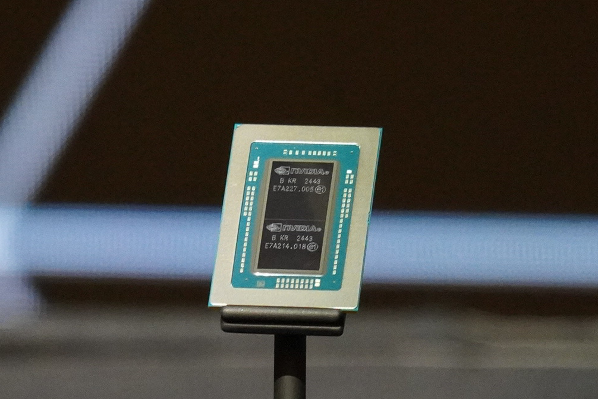 2025年発売 24型 新品 一体型PC Win11 SSD128GB　5台販売 笠原一輝のユビキタス情報局】NVIDIAのRTX Sparkは、新しいWindowsを