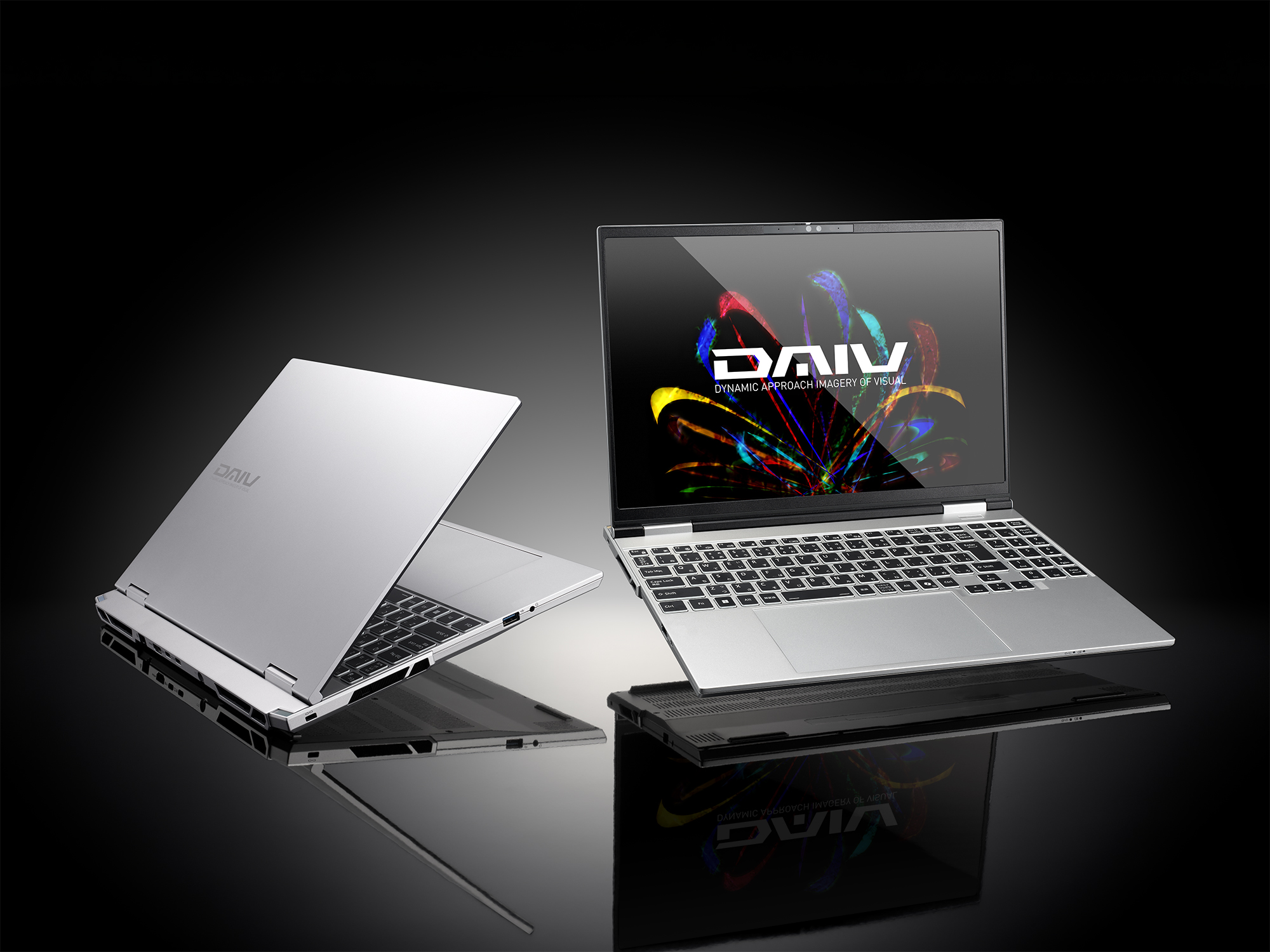 RTX 50なのに1.53kg、Panther Lakeの15.3型クリエイター向けノート「DAIV Z5」