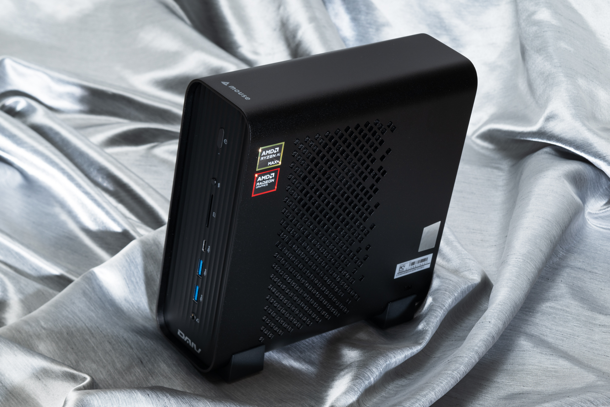 マウスコンピューター「DAIV」から登場した128GBメモリ搭載ローカルLLM向けPC。大規模モデルの実力に迫る ～ローカルLLMの動作性能から文書解析まで、実力を実機で検証した[Sponsored]