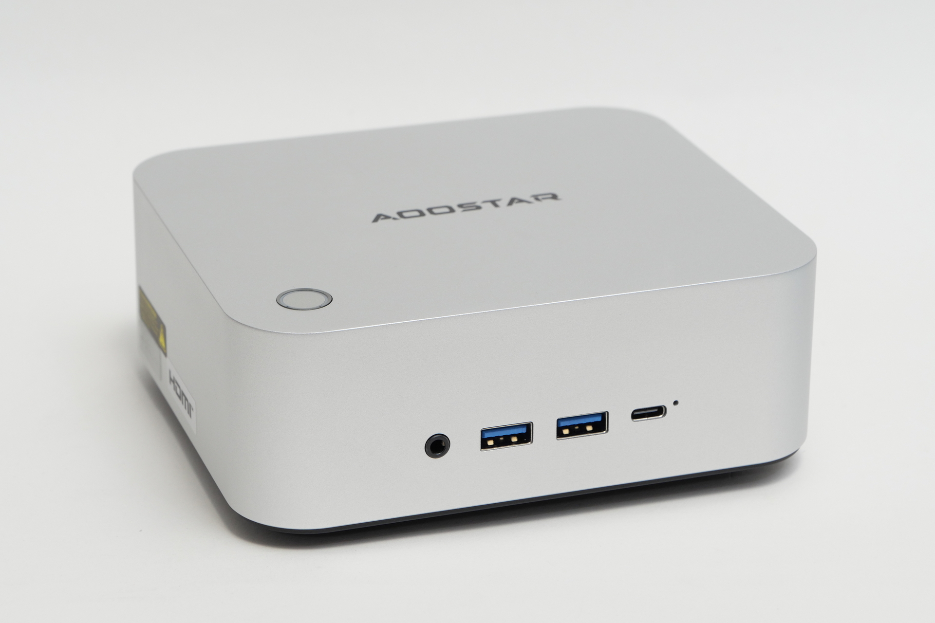 PC短評】アルミの質感がいい！王道デザインのミニPC「AOOSTAR MACO